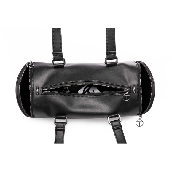 💼 Telfar MEDIUM Duffle Bag - Black 💼 - Picture 6 of 8